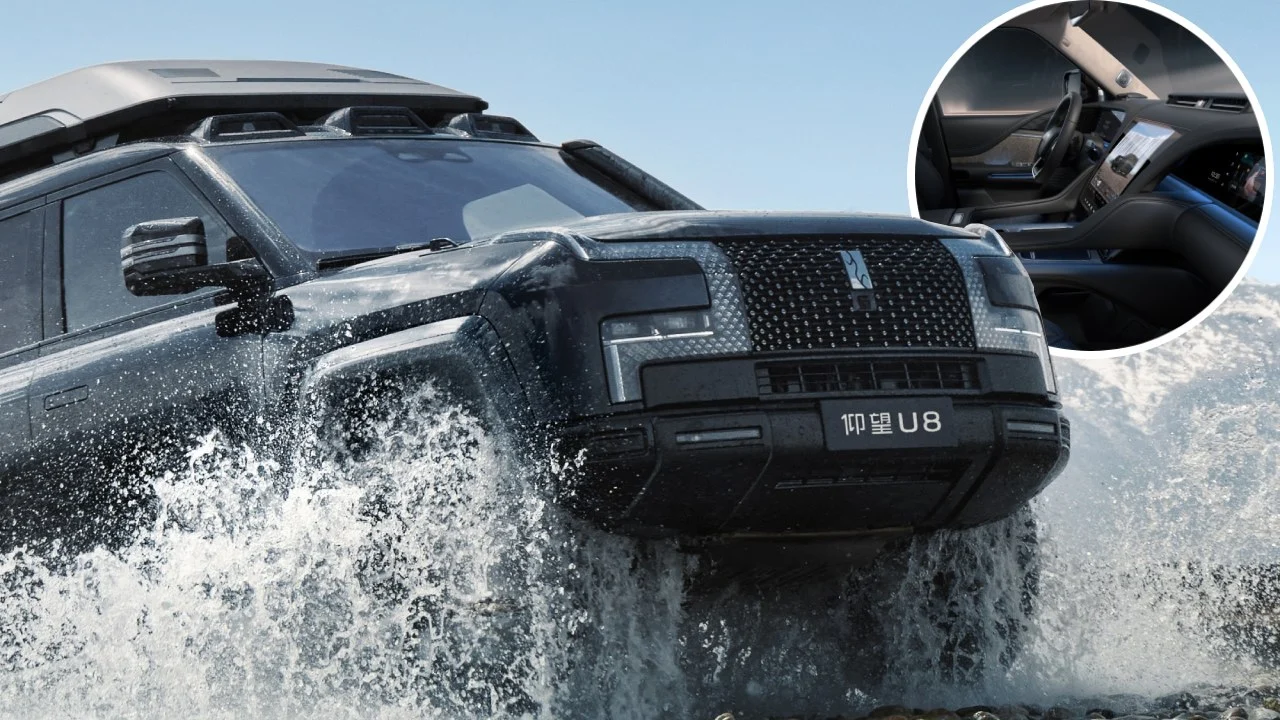 BYD sorprende con un interior fuera de guion: pantalla curva para su todoterreno eléctrico