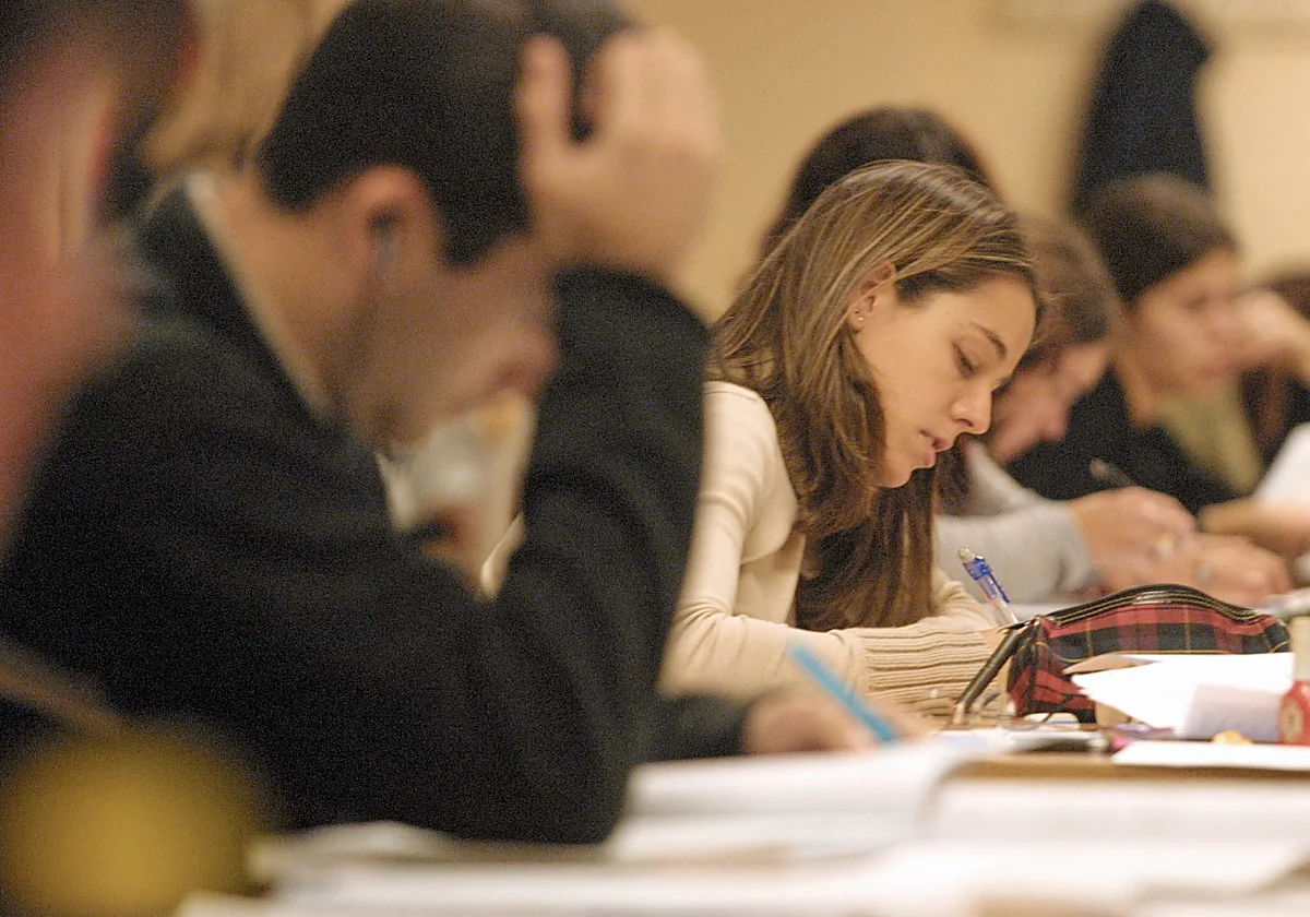 El Gobierno pone en marcha un 'Erasmus nacional' para universitarios