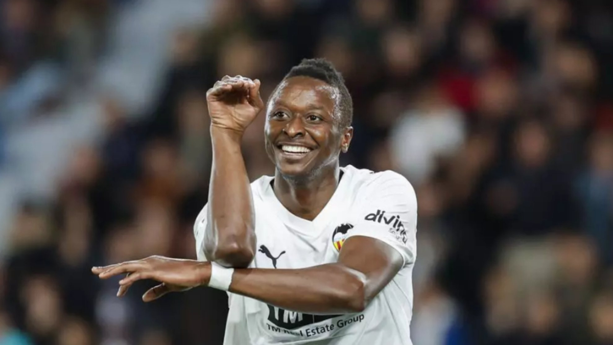 Umar Sadiq, un provocador de goles: dos tantos, una asistencia y dos penaltis forzados en un mes