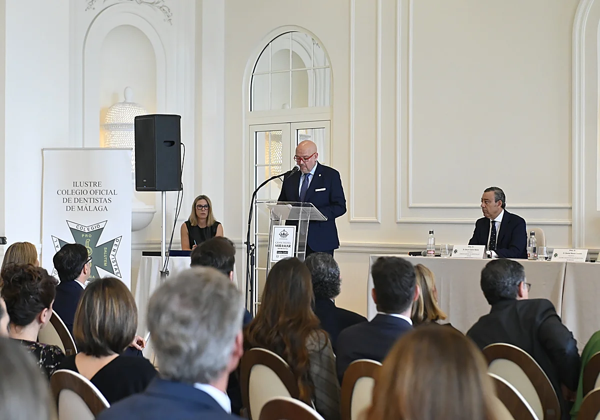 El Colegio de Dentistas de Málaga celebra su patrona con un compromiso renovado con la vanguardia tecnológica