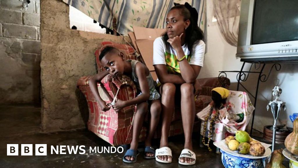 Cómo la apertura de tiendas privadas de alimentos en Cuba destapó una desigualdad "invisible"