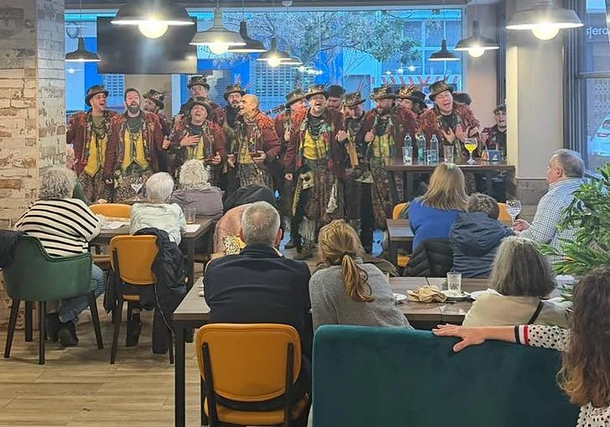 La Parroquia del Tapeo: calidad culinaria y eventos musicales y de humor en Martínez de la Rosa