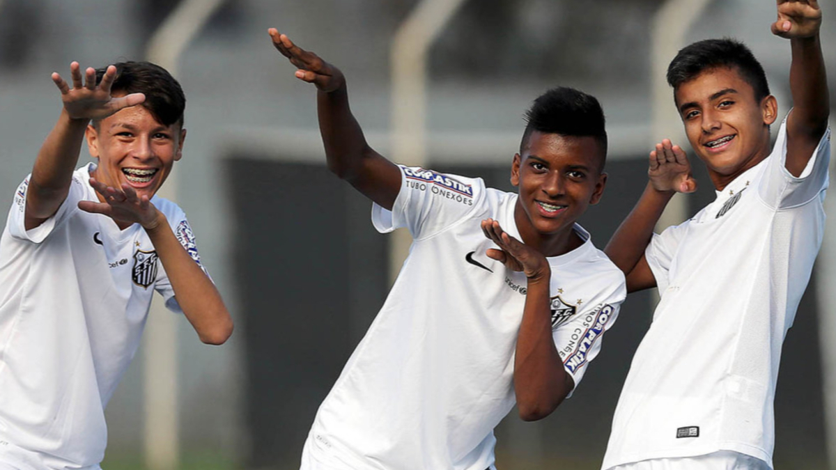 La 'expareja' de Rodrygo Goes triunfa en Japón: "Me siento Neymar"