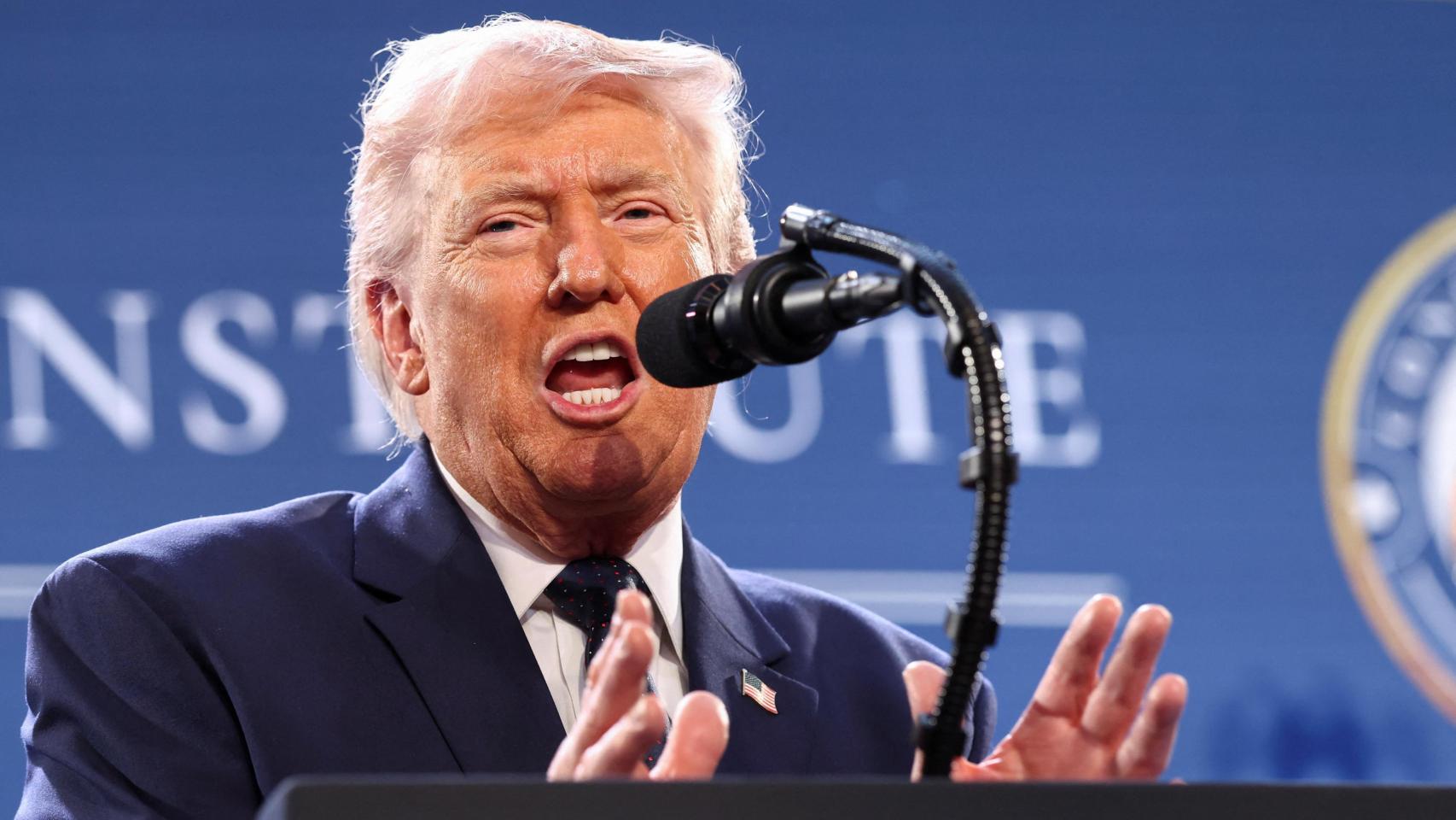 Irán empieza a colocar minas en el estrecho de Ormuz y Trump amenaza con "consecuencias nunca vistas" si no las retiran