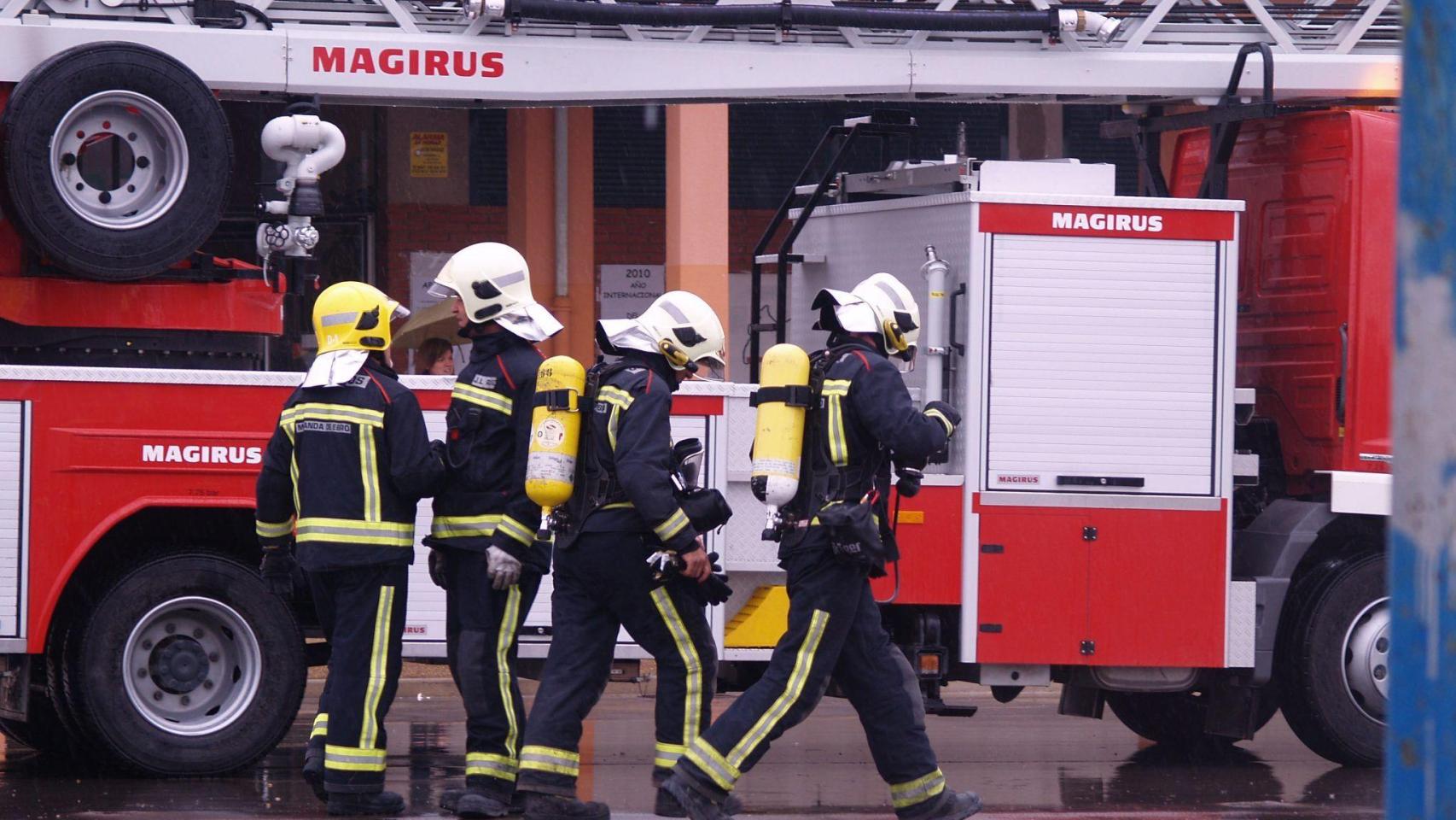 Conmoción en Miranda de Ebro: tres muertos y cuatro heridos en el incendio de una vivienda