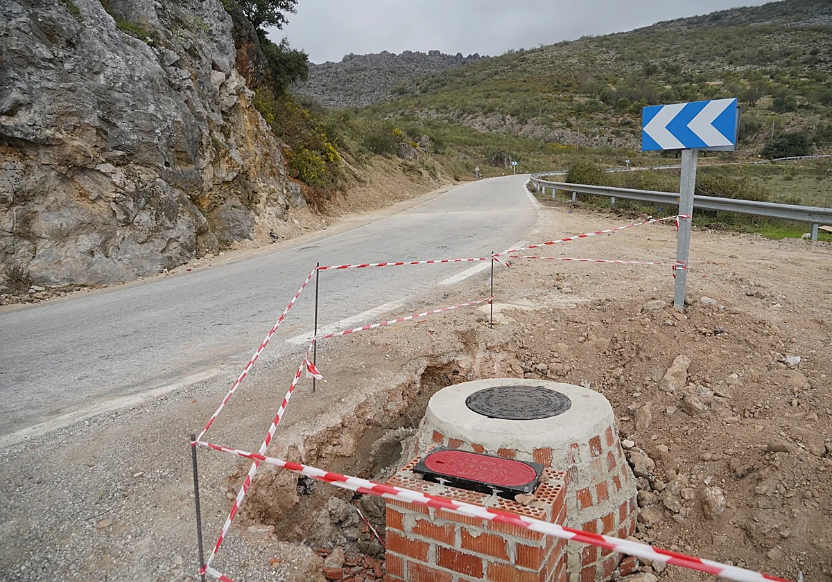 Cartajima refuerza su sistema contra incendios con la instalación de dos hidrantes