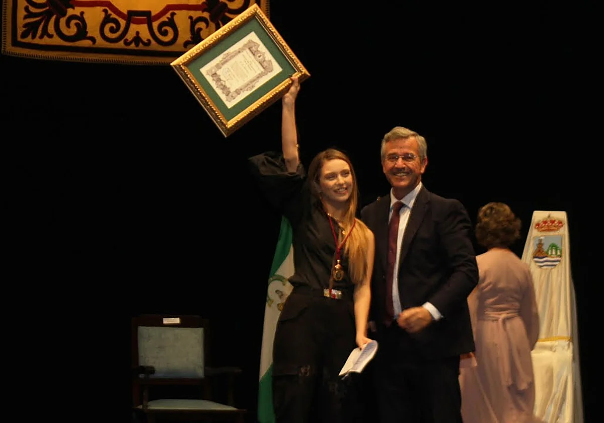 Estepona propondrá dedicar un espacio público a la cantante Ana Mena