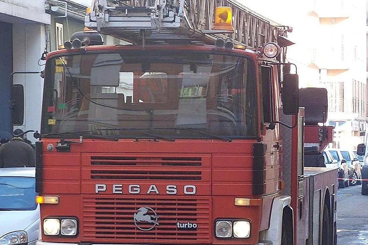 Tres niños heridos, dos graves, por quemaduras durante un experimento escolar en Girona
