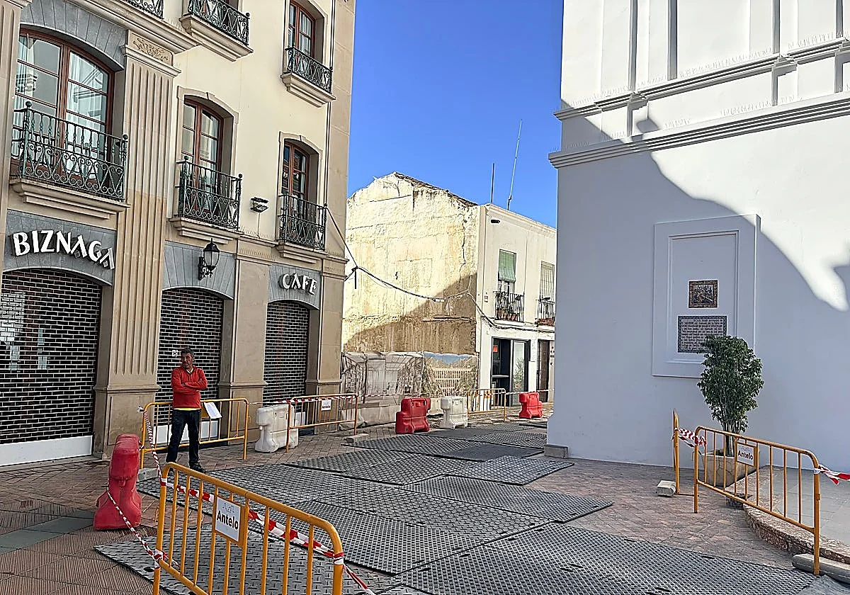 Changes needed to plans before work to Nerja library can continue
