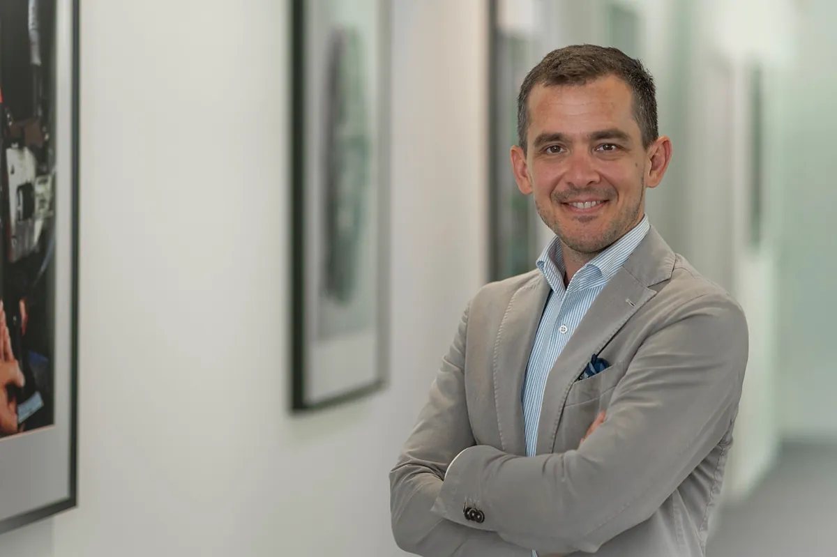 "La industria de componentes pierde cien empleos al día"