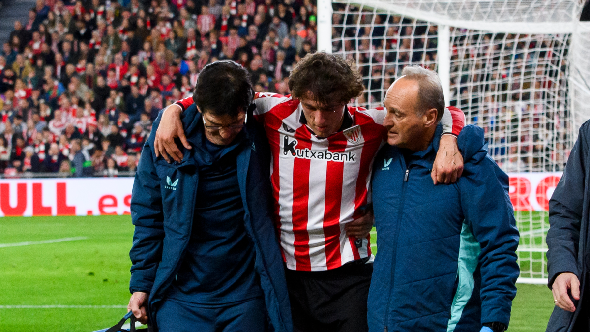 Unai Gómez adelanta plazos y ya entrena suavemente con balón