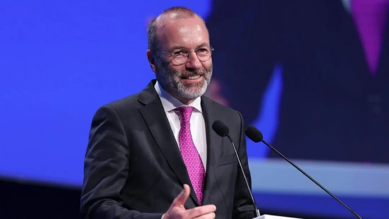 Giro en Europa para 2035 según el presidente del PP Europeo: “La prohibición de motores de combustión ya no está sobre la mesa”