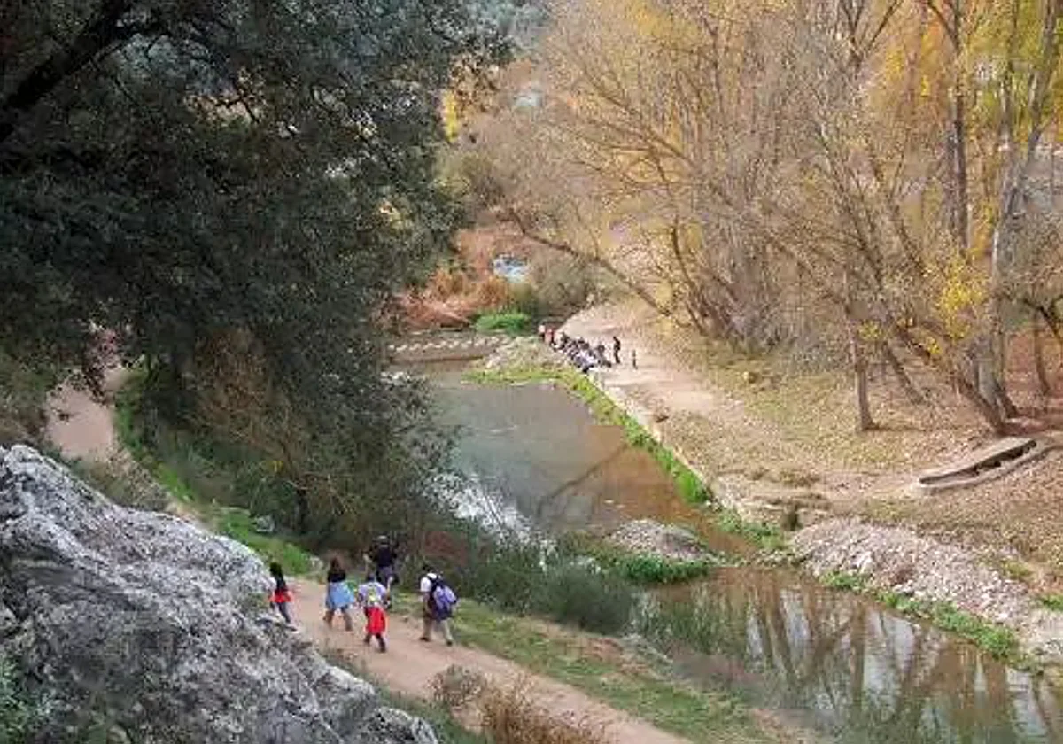 Ayuda a Benaoján: Aventureros de Marbella organiza una ruta solidaria