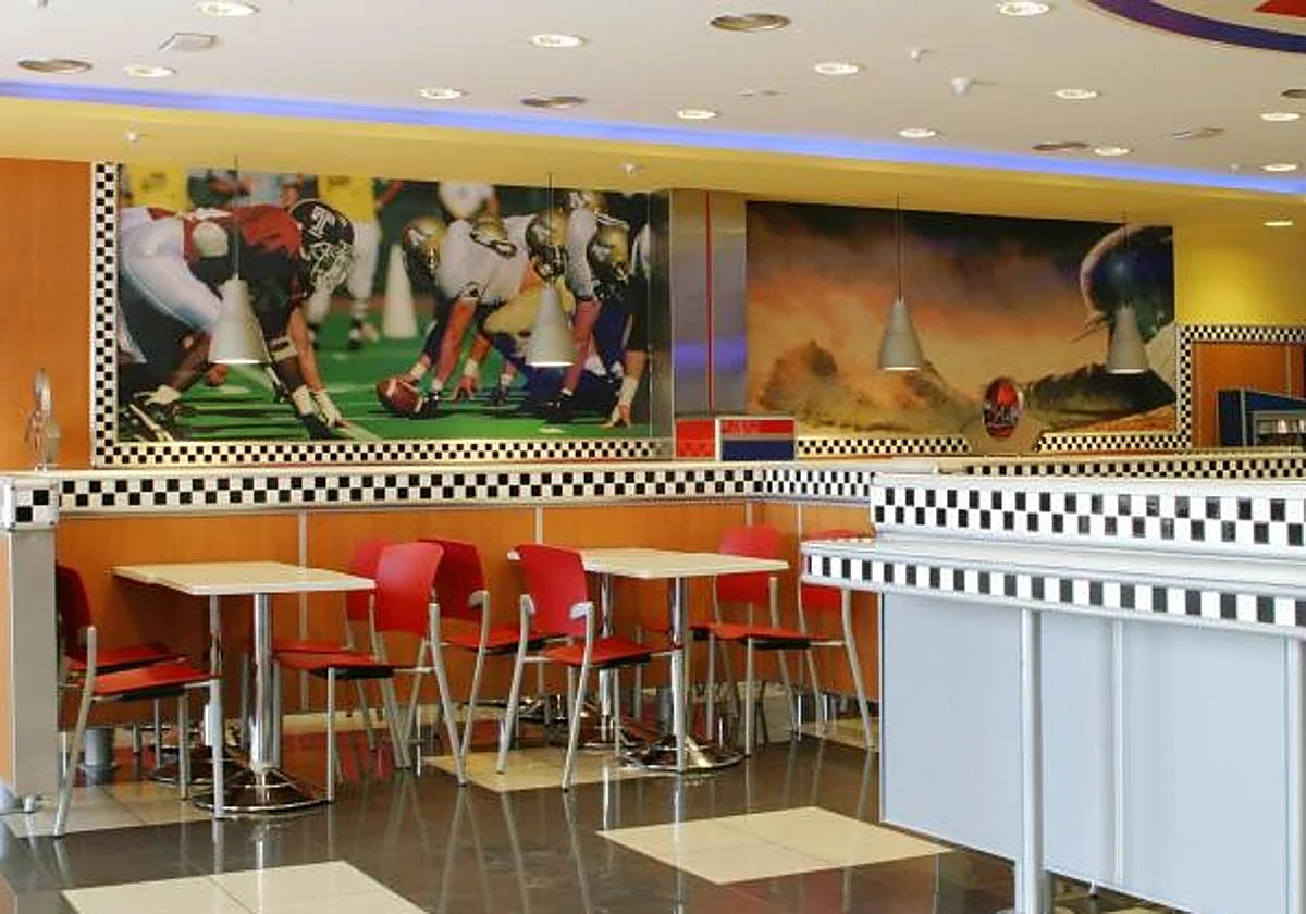 Conflicto en una popular cadena de hamburguesas por el día de asuntos propios: el Supremo da la razón a los trabajadores