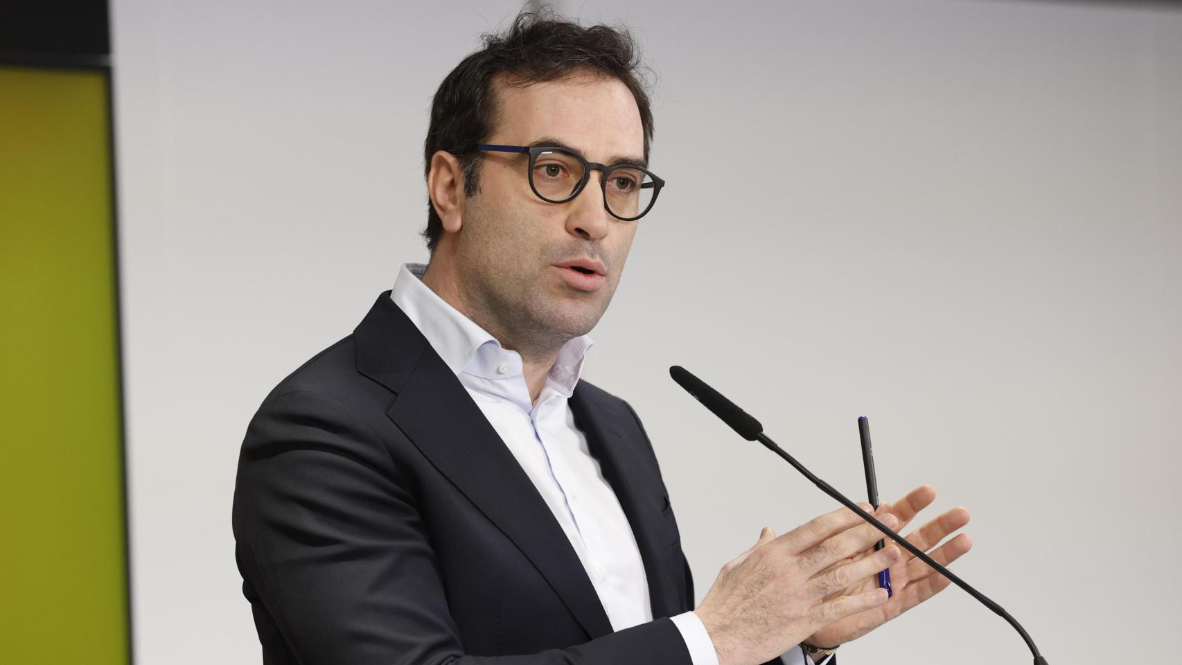 Última hora política, en directo | Carlos Cuerpo contradice a Yolanda Díaz: "No sabemos qué día llevaremos el decreto de medidas por Irán al Consejo de Ministros"