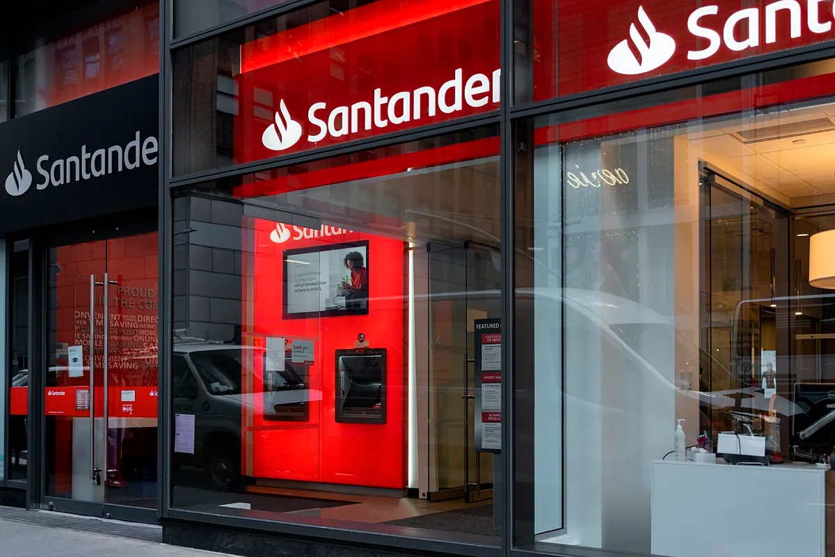 Santander calcula que el 'caso de los coches' le costará hasta 750 millones