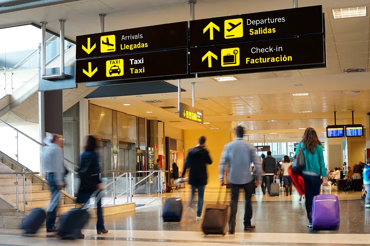 El Puente Aéreo vuelve a ser la ruta en avión más usada por el caos del AVE