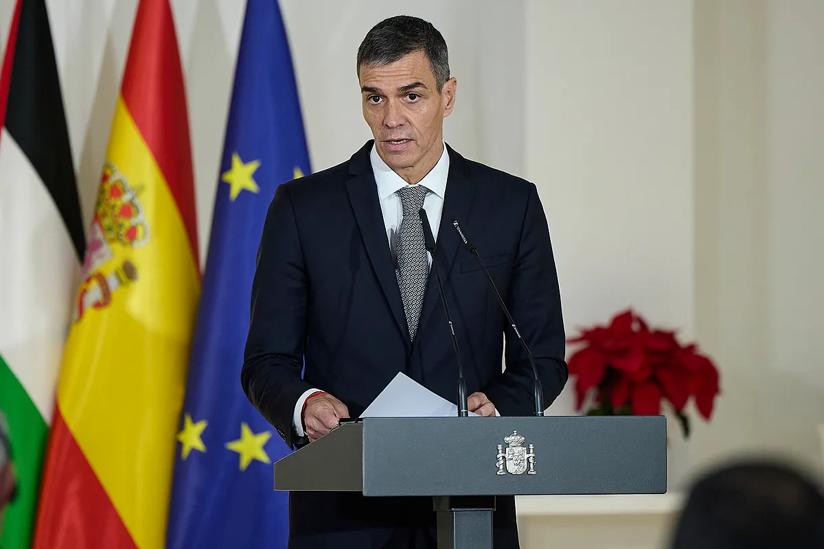 El CIS de Tezanos sigue dando ganador al PSOE a 9 puntos del PP en pleno estallido del caso Salazar