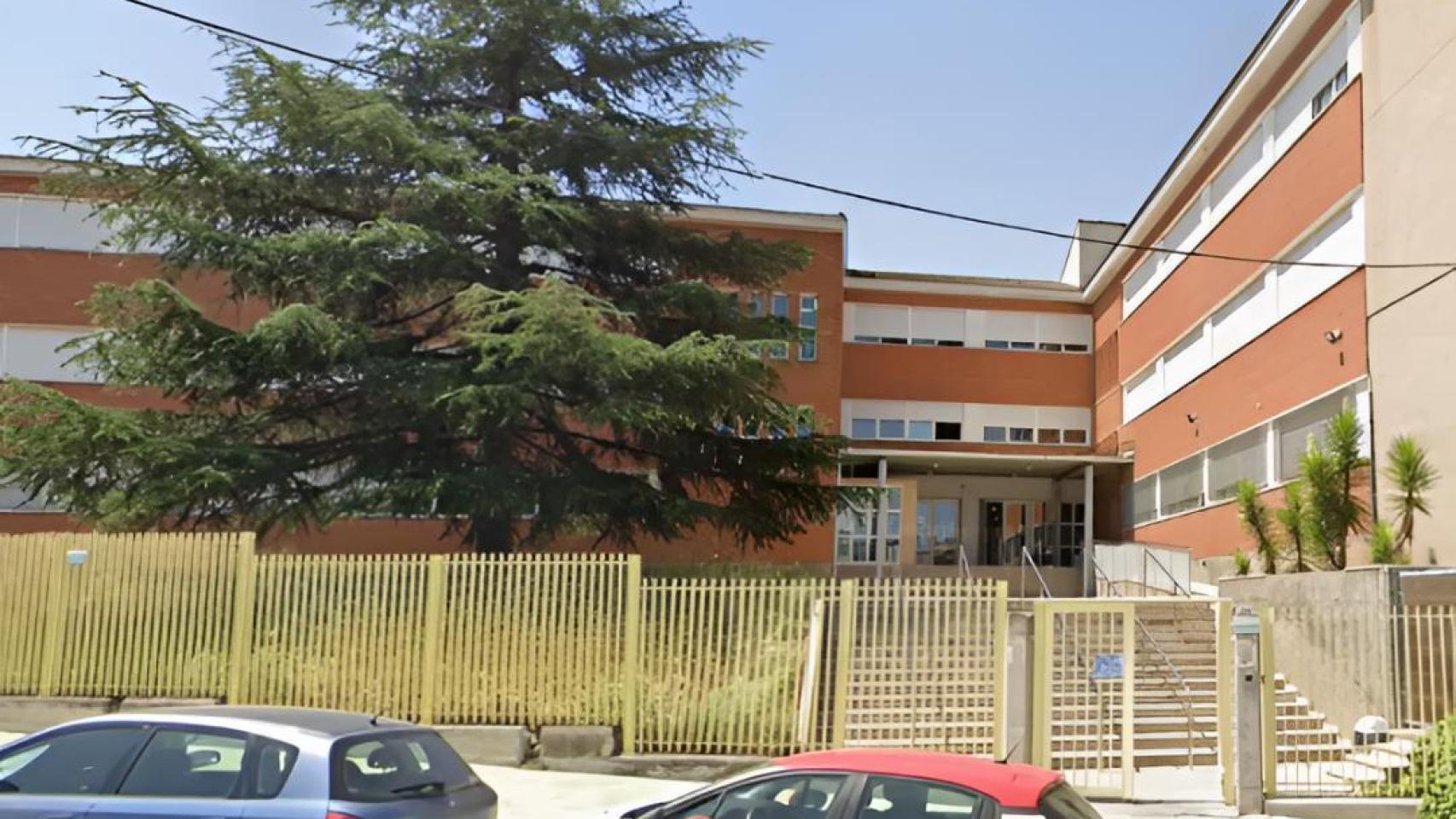 Brutal agresión a un profesor en Alcoy (Alicante): madre e hijo acusados de arrancarle un trozo de la oreja de un mordisco