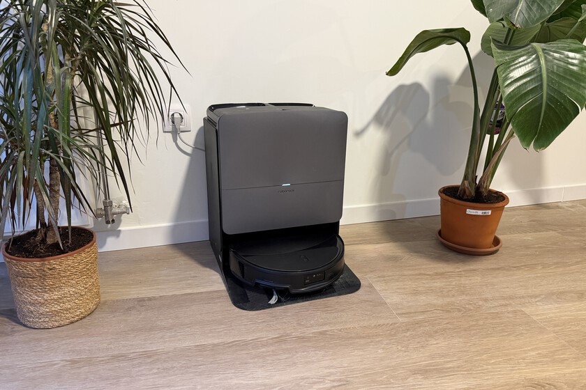 Roborock Saros 20, análisis: el robot aspirador más trepador que he probado es un arma letal con las alfombras