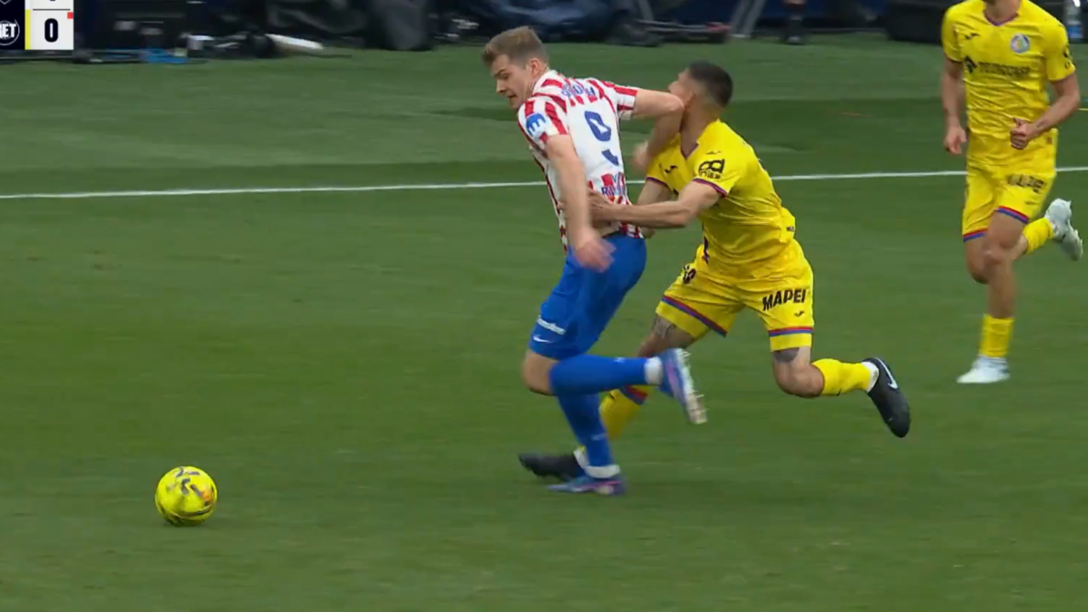 El Getafe pidió roja tras las accioens de Nahuel Molina y Sorloth