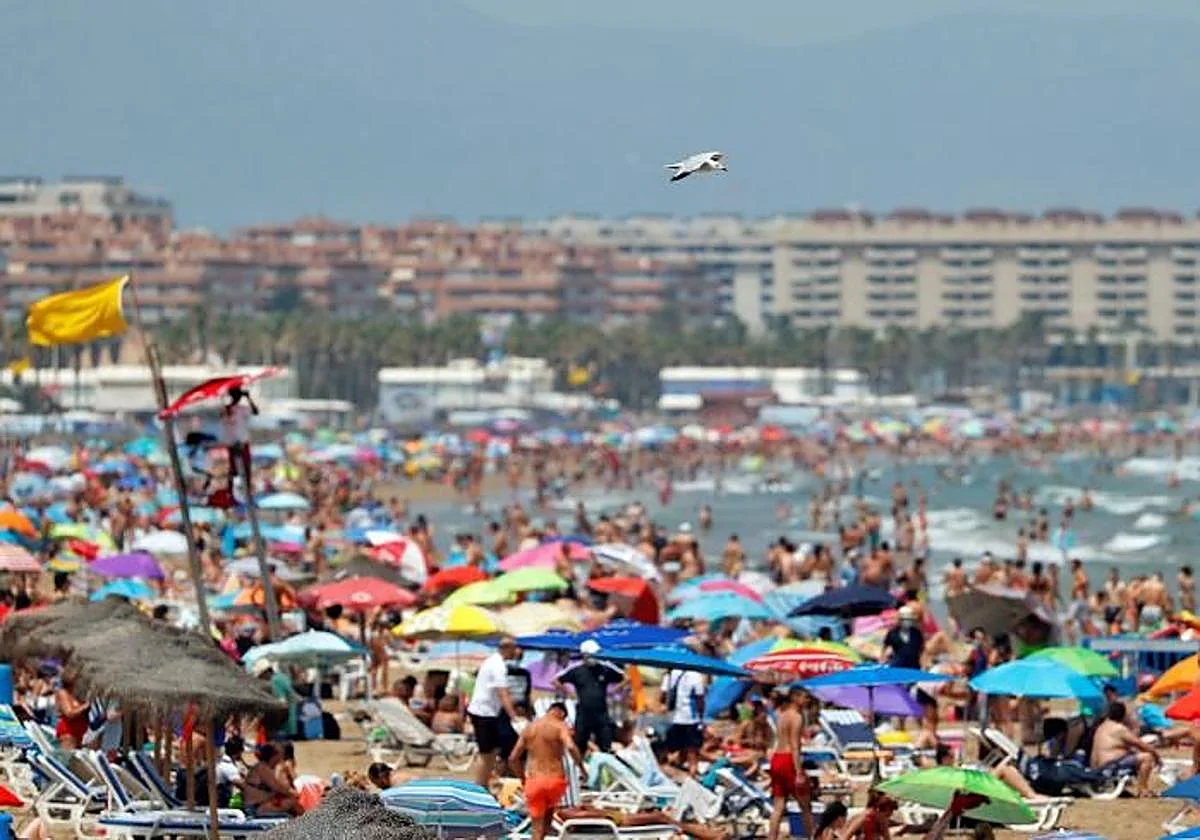 España emerge como el gran «destino refugio» ante la crisis en el Golfo