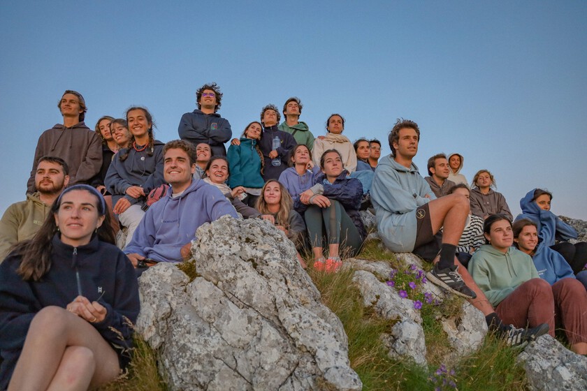 La nueva espiritualidad de la Generación Z: en qué creen los chavales que han decidido creer en algo en pleno 2026