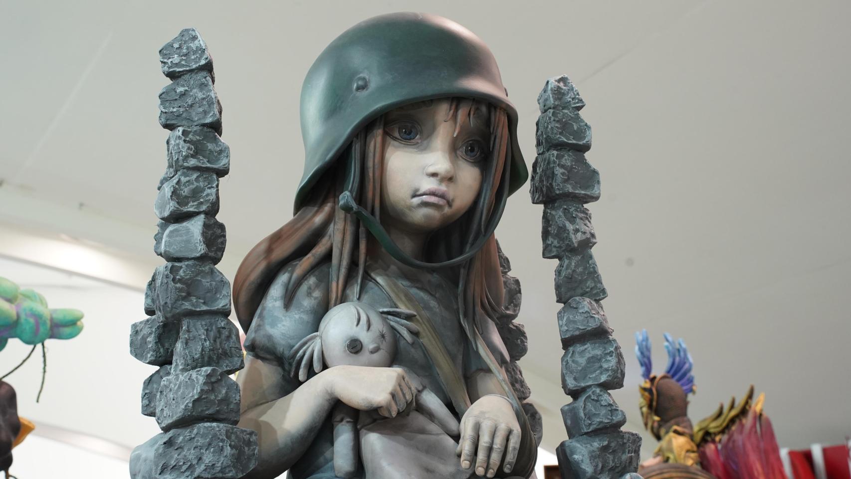 Sueca-Literato Azorín, Ninot Indultat de las Fallas de 2026: la figura, un grito contra la guerra, se salvará de las llamas