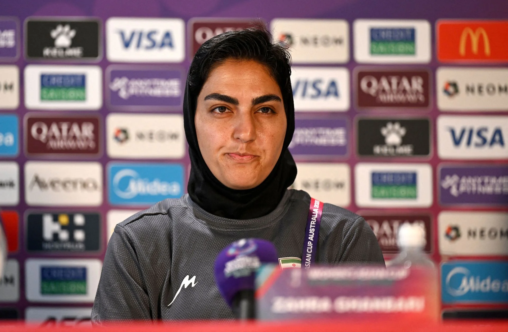 La capitana de la selección de Irán retira la solicitud de asilo en Australia y regresa a su país