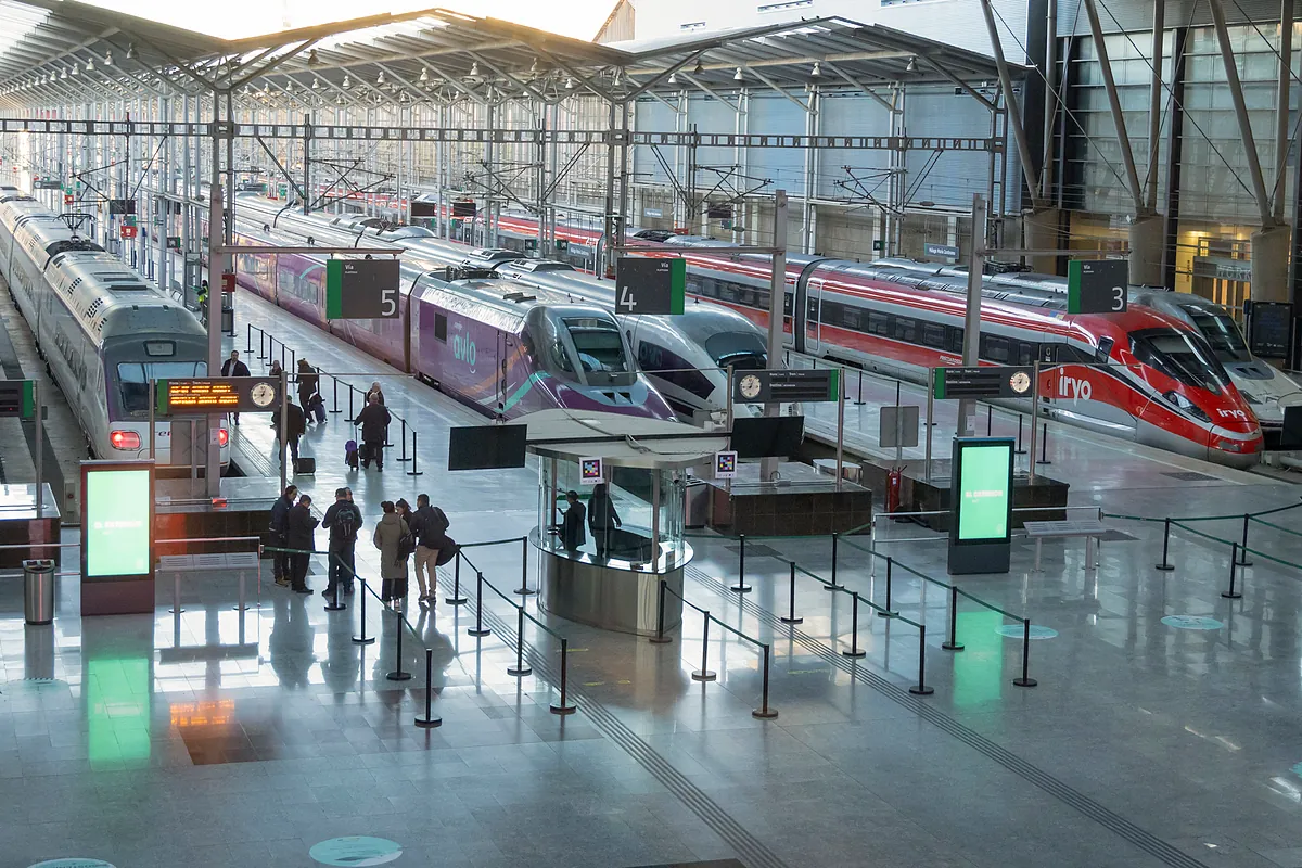 Adif retrasa a la última semana de abril la reapertura de la línea de AVE a Málaga