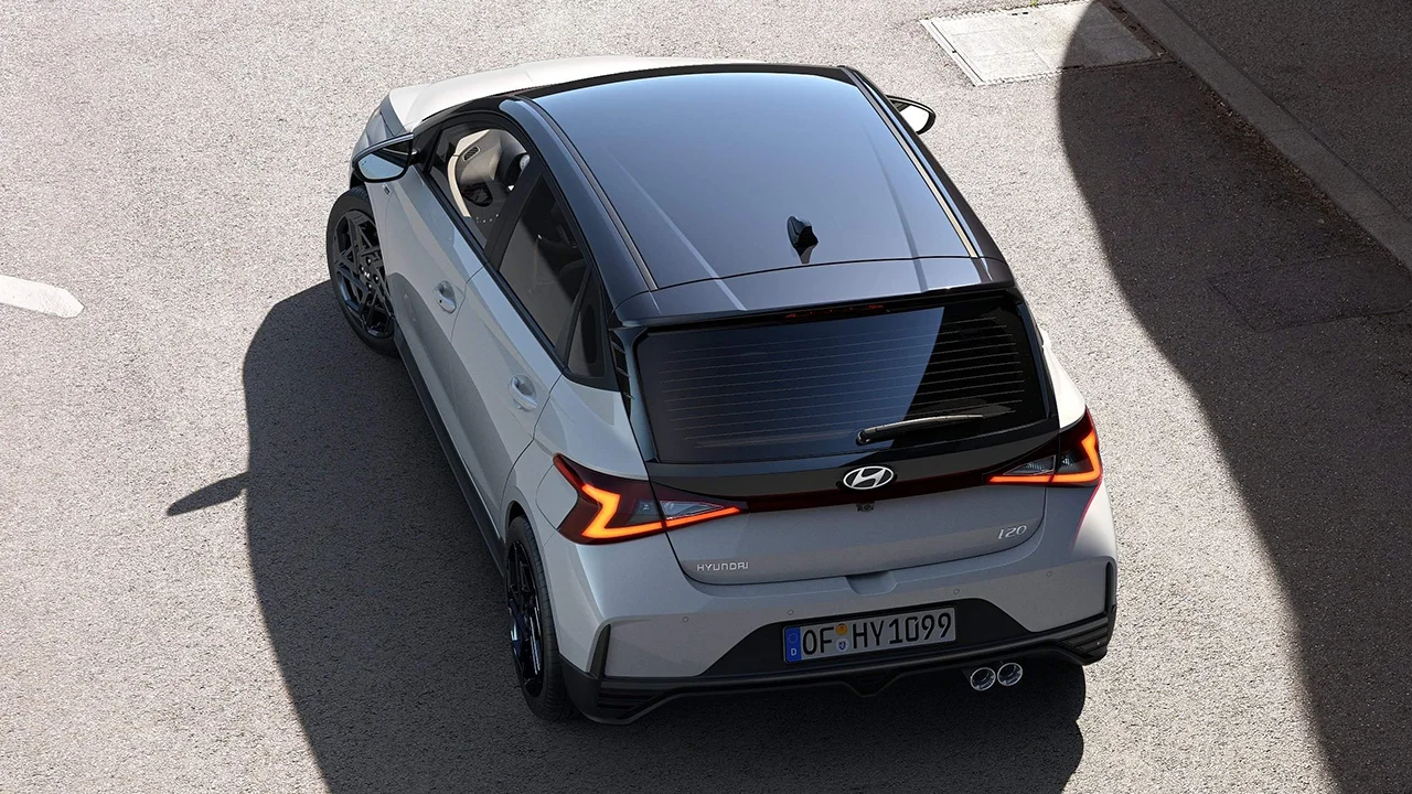 El Dacia Sandero de Hyundai baja 4.000 € y, con un motor fiable y un equipamiento superior, es un “killer” de coches chinos