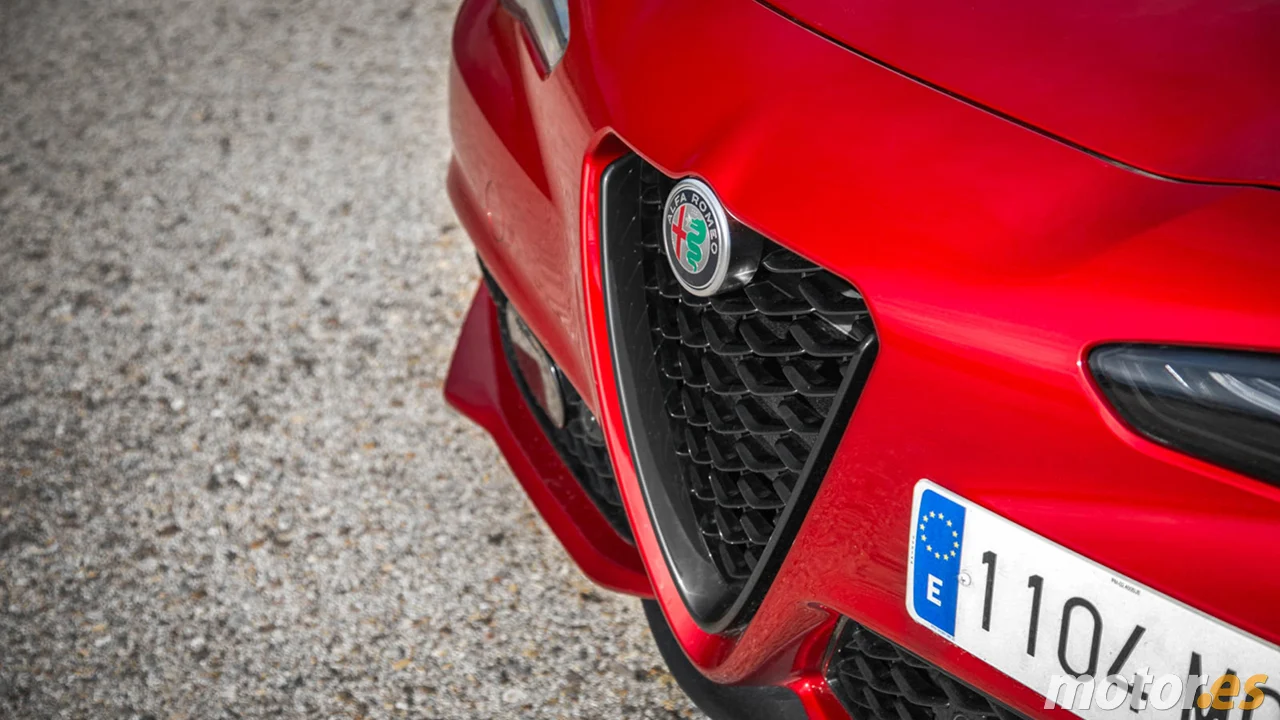 Se sigue vendiendo por menos de lo que cuesta un BMW Serie 3 solo gasta 5 litros y presume de un dinamismo superior