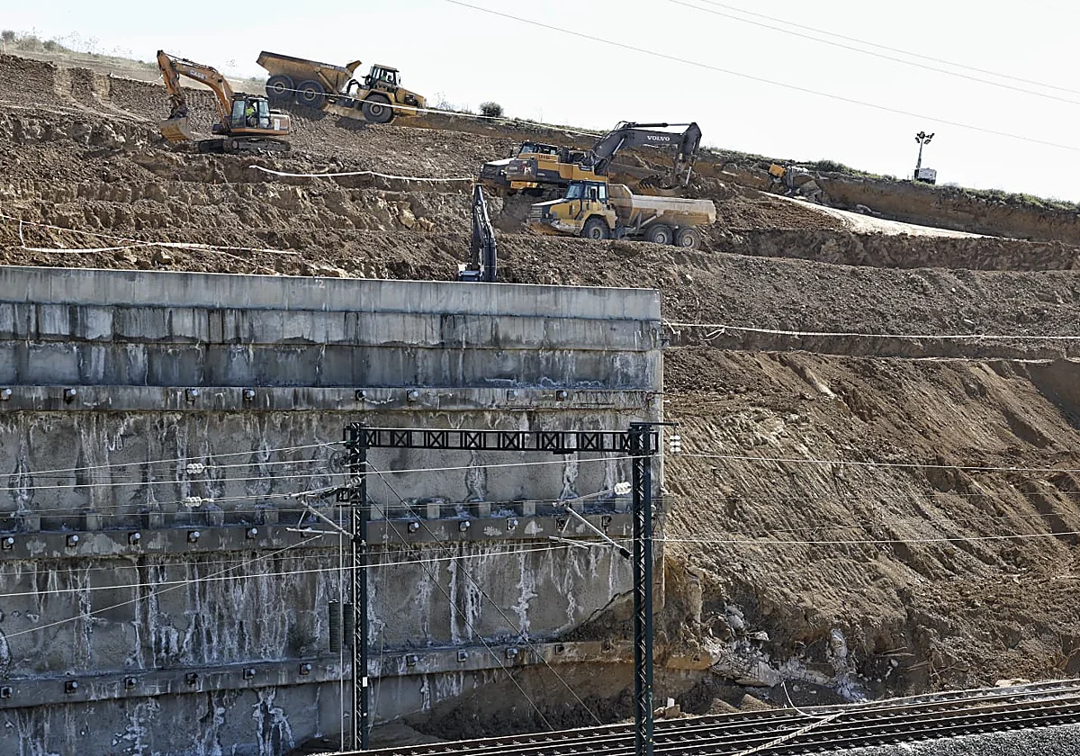 ¿Se pueden usar trenes de ancho variable para salvar el escollo de la alta velocidad en Álora?