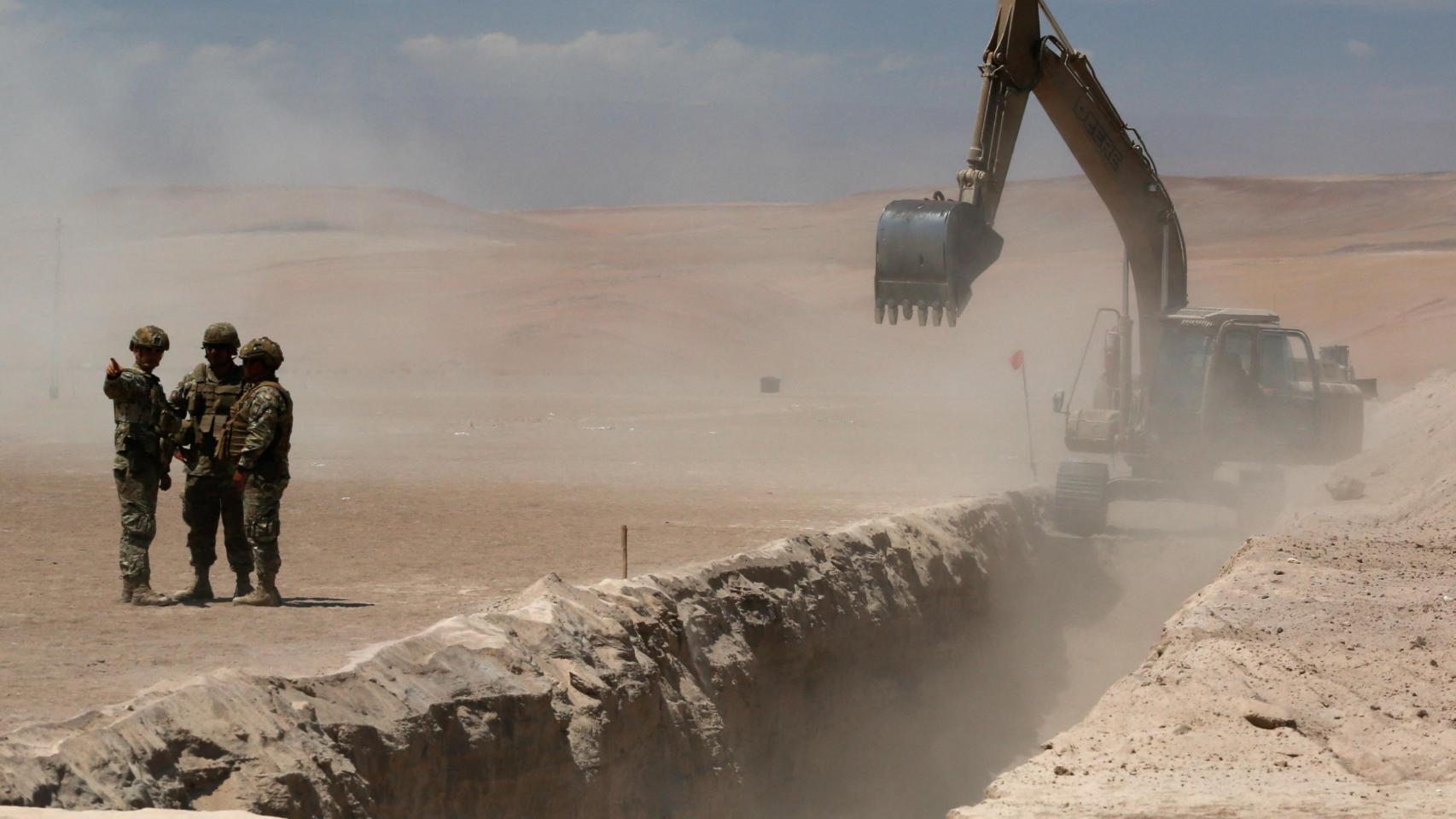 Kast despliega al Ejército y construirá zanjas kilométricas en la frontera de Chile con Perú para frenar la inmigración