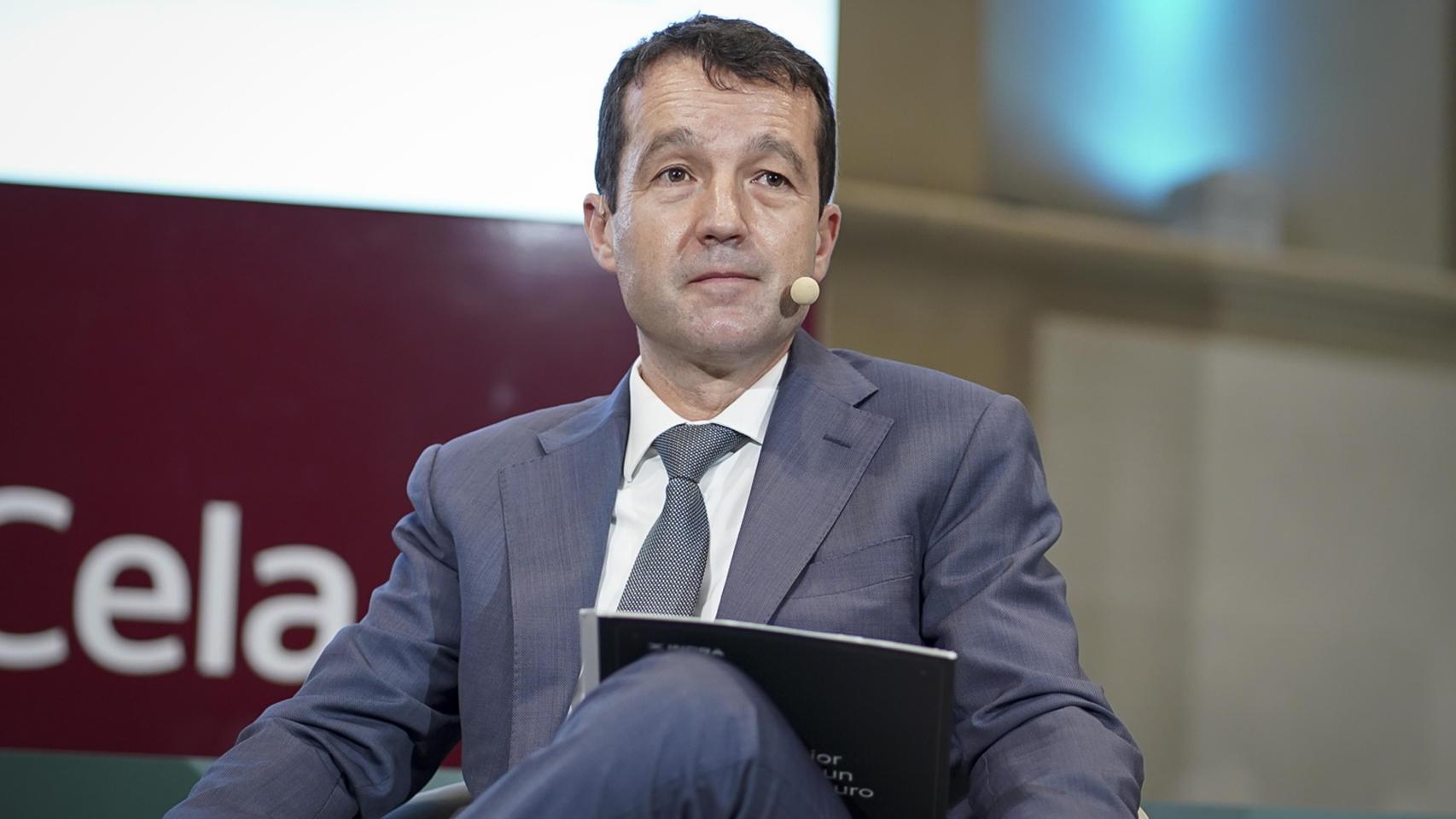 Moncloa presiona a los consejeros independientes de Indra (que se resisten) para forzar el relevo de Escribano