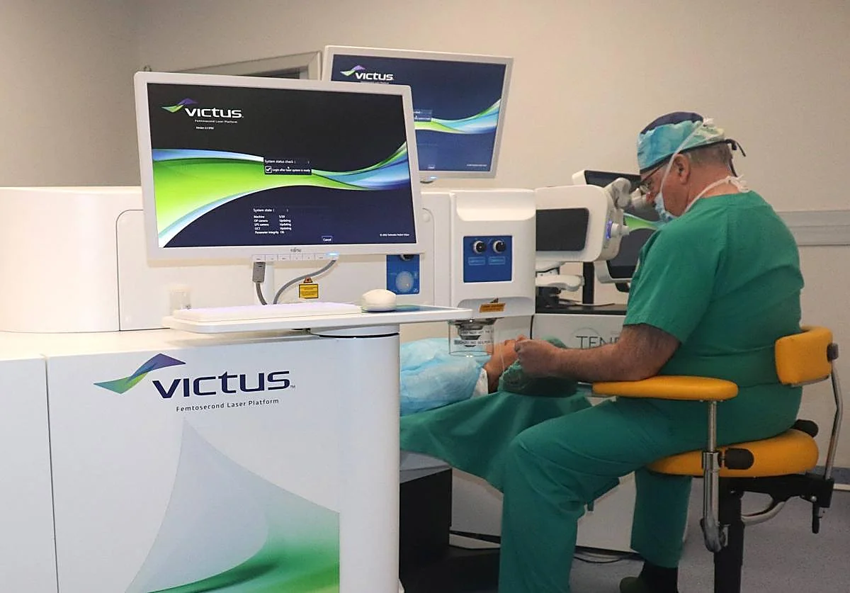 Ver mejor para vivir mejor: Cómo la cirugía de cataratas con láser de femtosegundos transforma la calidad de vida a partir de los 60