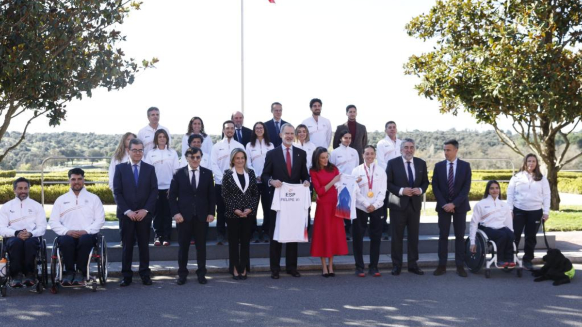 Los Reyes destacan el ejemplo de superación, compromiso y excelencia de equipo paralímpico