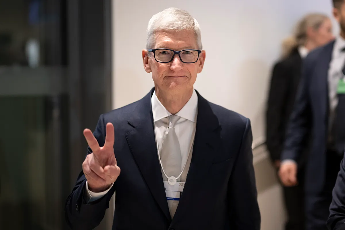 El CEO de Apple, Tim Cook, descarta que vaya a retirarse este año