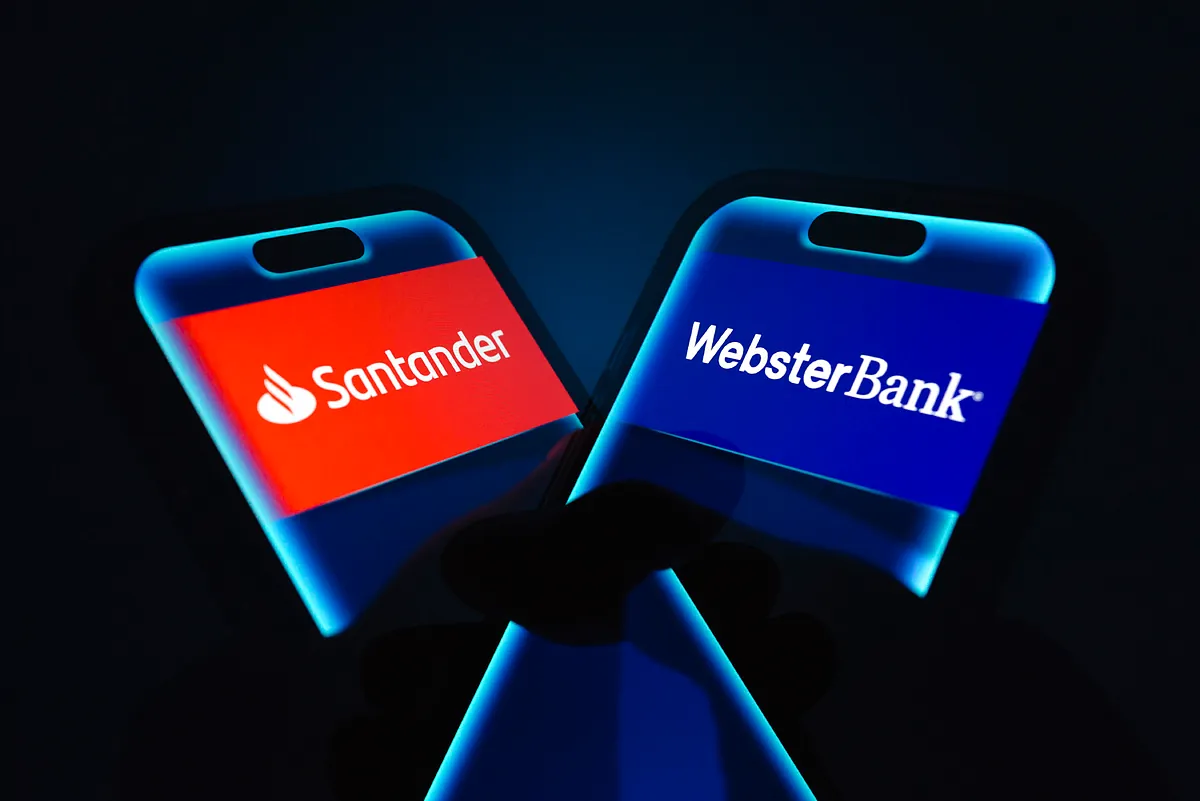 Santander insta al accionista de Webster a votar en la junta