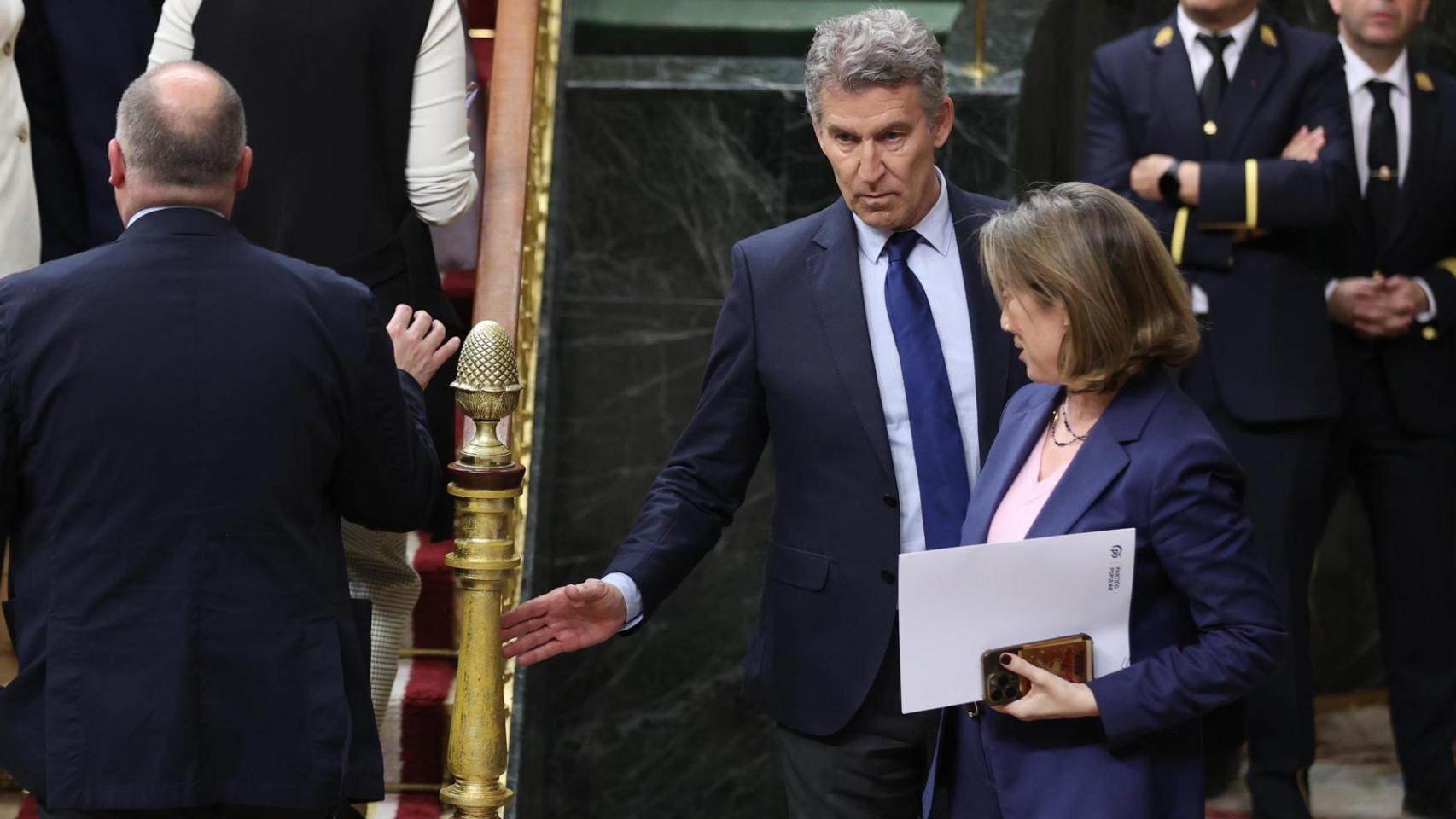 Feijóo pone el 1 de abril como fecha límite para cerrar los tres gobiernos autonómicos y Vox se resiste: "No tenemos prisa"