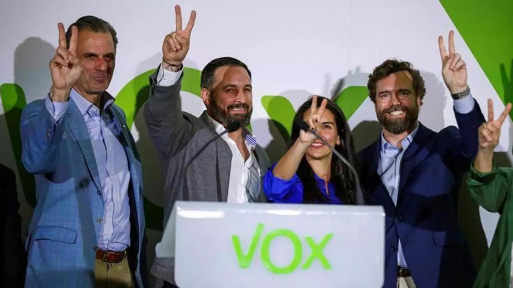 Espinosa, Monasterio, Ortega Smith y otros críticos de Vox piden un congreso para debatir el futuro del partido