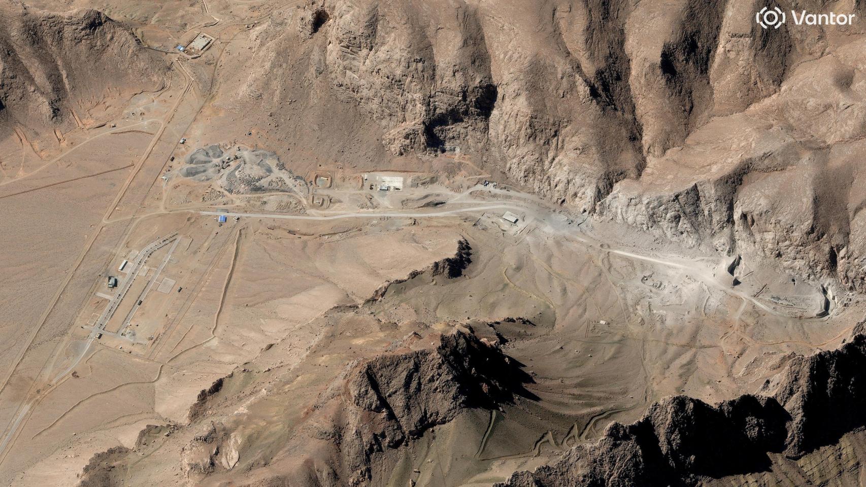 Trump dice no tener miedo de otro Vietnam y valora una misión especial para capturar el material nuclear de Irán