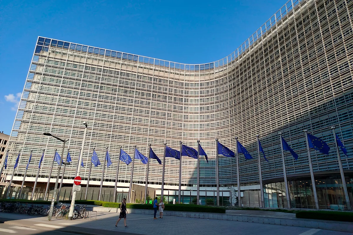 La UE estudia limitar los poderes nacionales para bloquear fusiones