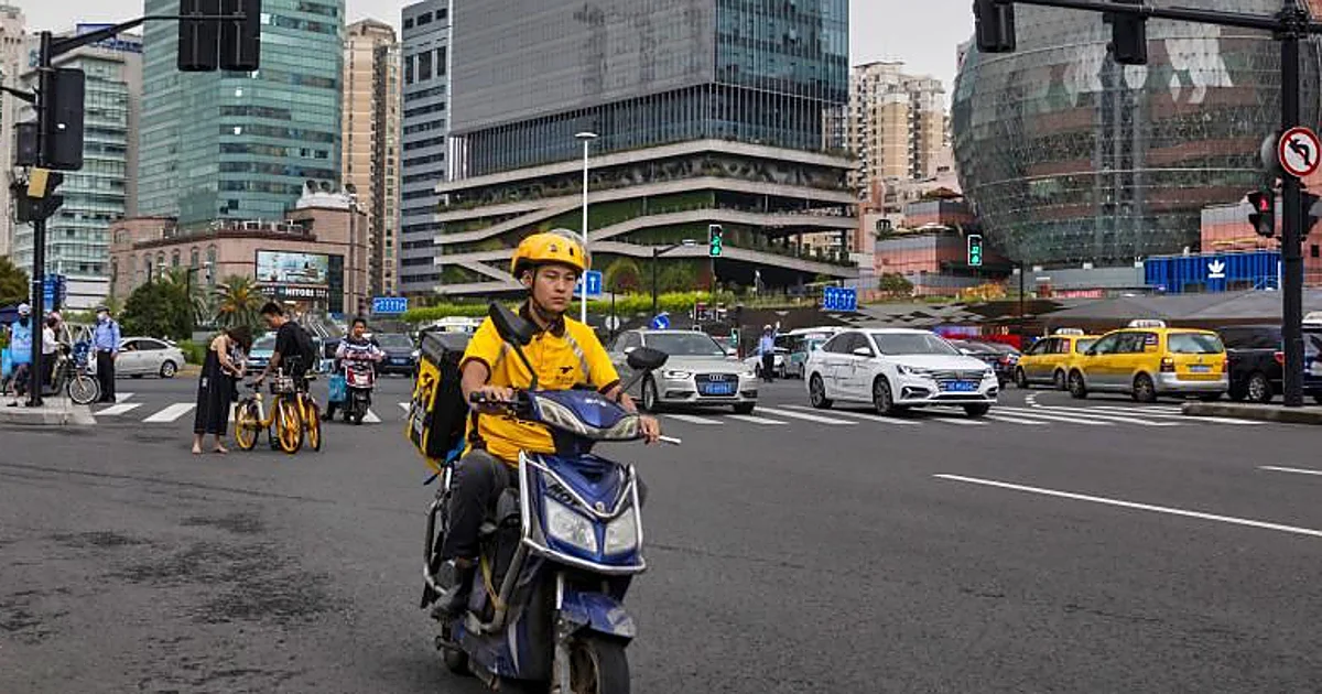Hu Anyan, bajo el peso de China