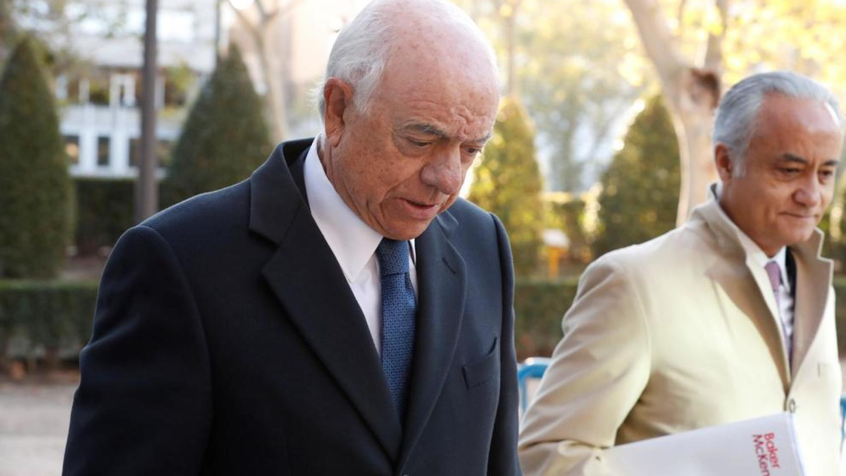 El fiscal anticorrupción pide 173 años de cárcel para Francisco González, expresidente del BBVA, por contratar a Villarejo