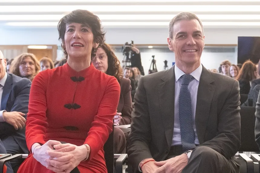 Los empresarios pagan un 30% más de cotizaciones por empleado en la 'era Sánchez'