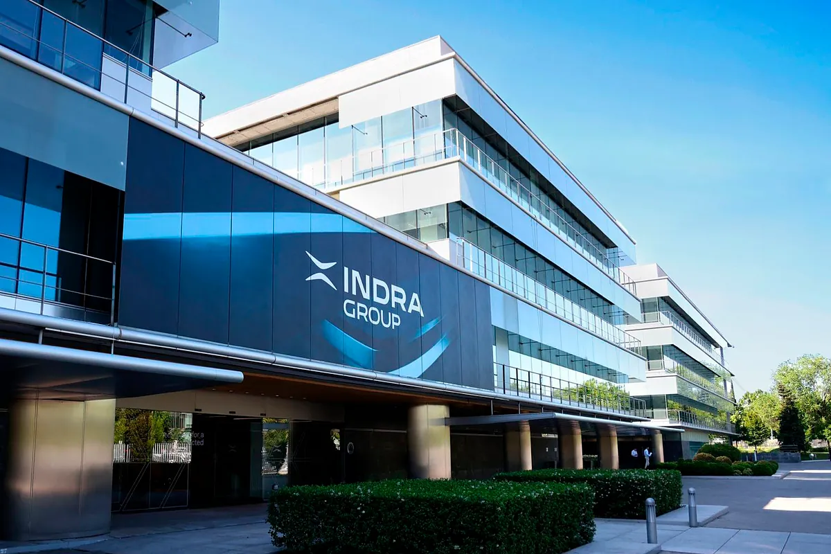 La crisis interna vuelve a pasar factura a Indra en Bolsa