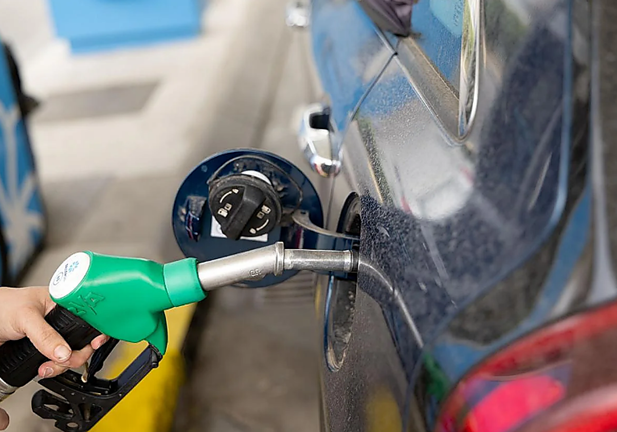 Italia rebaja el precio de los carburantes 25 céntimos el litro gracias a una disminución temporal de los impuestos especiales