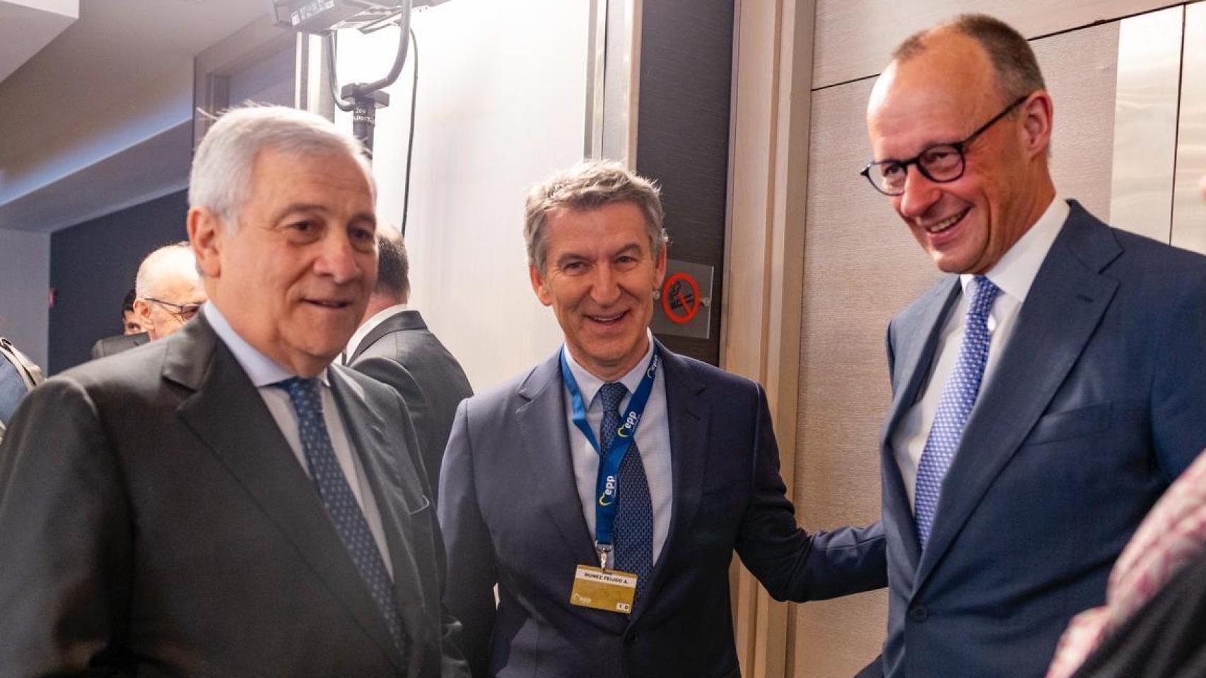 Feijóo acusa a Sánchez de "alejar a España de las democracias" y de "retrasar las ayudas a causa de la guerra" por su "narcisismo"