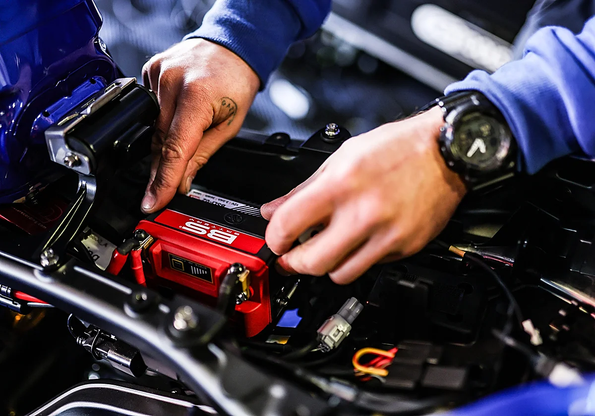 Cuatro consejos para preservar la batería de la moto